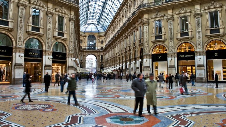 Ιταλία: Πρεμιέρα για τις χειμερινές εκπτώσεις