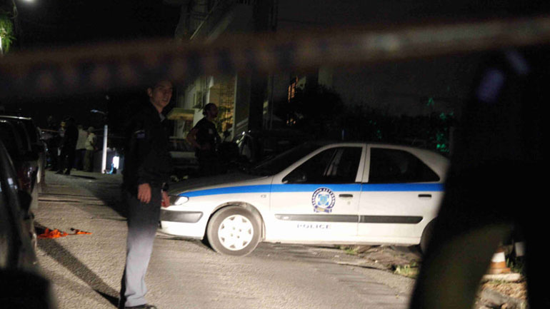 Ιωάννινα: Ένοπλος κρατούσε όμηρο τον πατέρα του