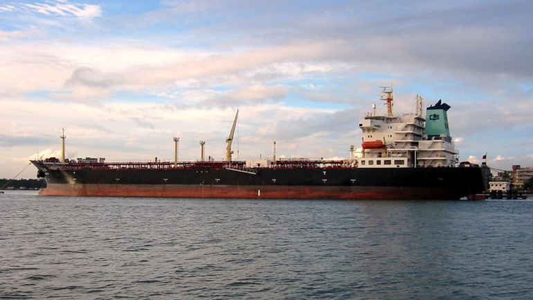 Ευνοεί τους πλοιοκτήτες η πτώση τιμών του πετρελαίου