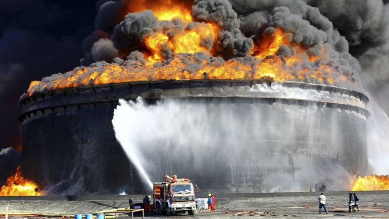 Λιβύη: Τζιχαντιστές βομβαρδίζουν πετρελαϊκές εγκαταστάσεις