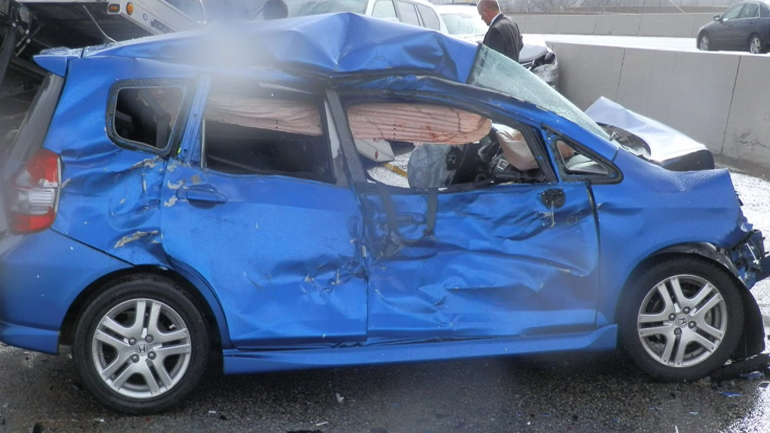 Ηράκλειο: Σύγκρουση οχημάτων στην παραλιακή λεωφόρο