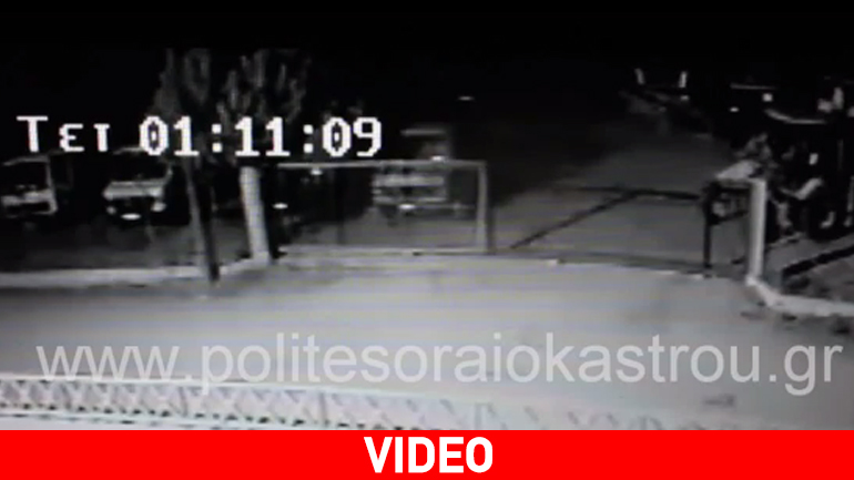 Γκρέμισαν αυλόπορτα με μπουλντόζα και έκλεψαν δύο φορτηγά