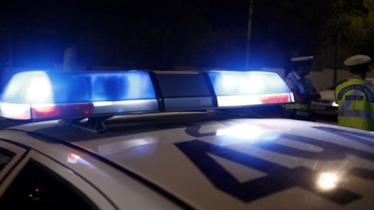 Κυκλοφορούσε με ξίφος και σουγιά