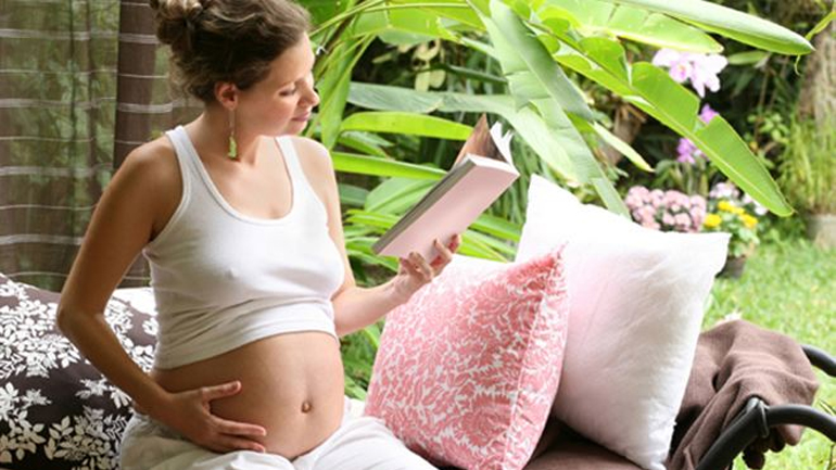 Όταν τη μητρότητα την περιγράφουν οι μαμάδες και όχι τα βιβλία