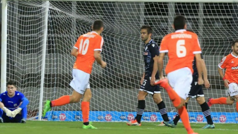 ΠΑΟΚ: Τους υποδέχτηκαν με αποδοκιμασίες στην Θεσσαλονίκη