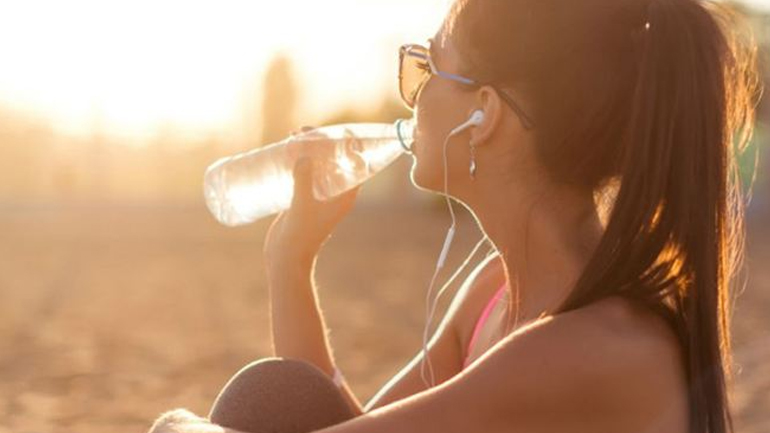 Αυτά είναι τα ροφήματα που πρέπει να καταλώσετε πριν και μετά τη γυμναστική Αυτά είναι τα ροφήματα που πρέπει να καταλώσετε πριν και μετά τη γυμναστική