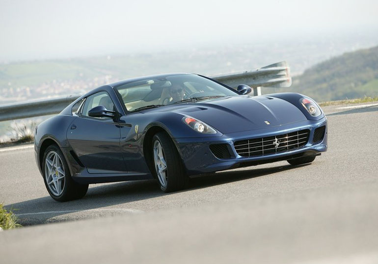 Η Ferrari 599 GTB σε ένα... διαφορετικό χρώμα από το κλασικό κόκκινο...