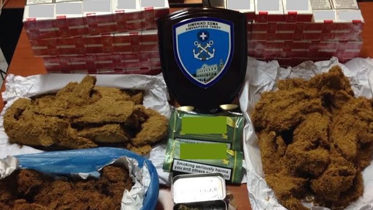 Πιάστηκαν με ναρκωτικά μόλις το πλοίο έφτασε στην Τήνο