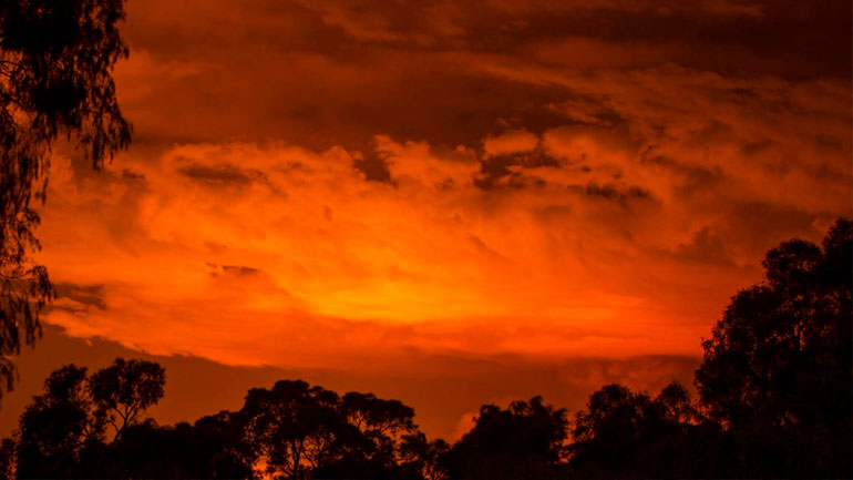 Αυστραλία: Μεγάλες καταστροφές και τρεις αγνοούμενοι από ανεξέλεγκτη πυρκαγιά