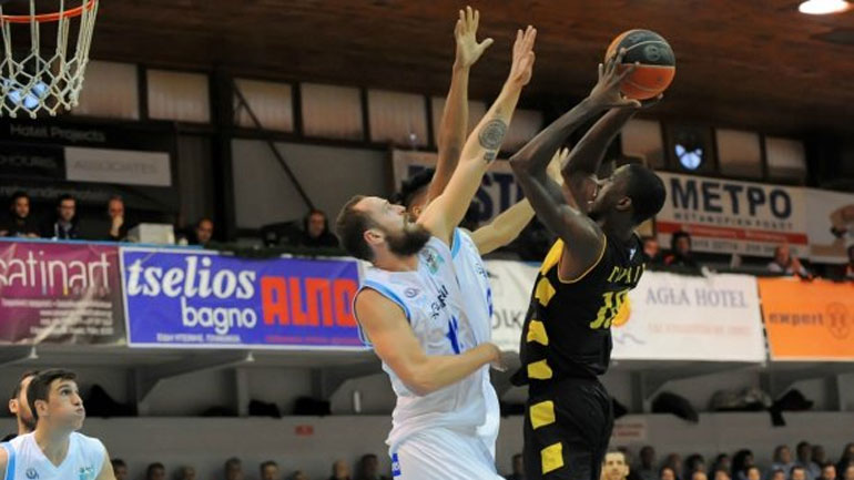 Μπλόκο για τον Άρη στο Βενετόκλειο από τον Κολοσσό Μπλόκο για τον Άρη στο Βενετόκλειο από τον Κολοσσό