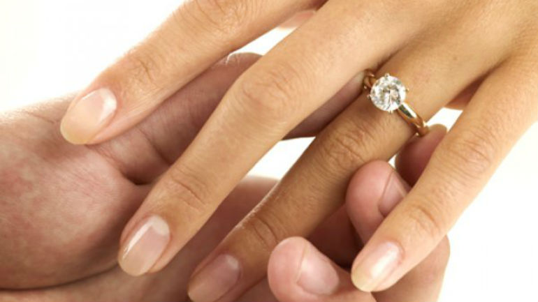 Κομοτηνή: Τα δαχτυλίδια ήταν ψεύτικα, αλλά… οι χειροπέδες αληθινές