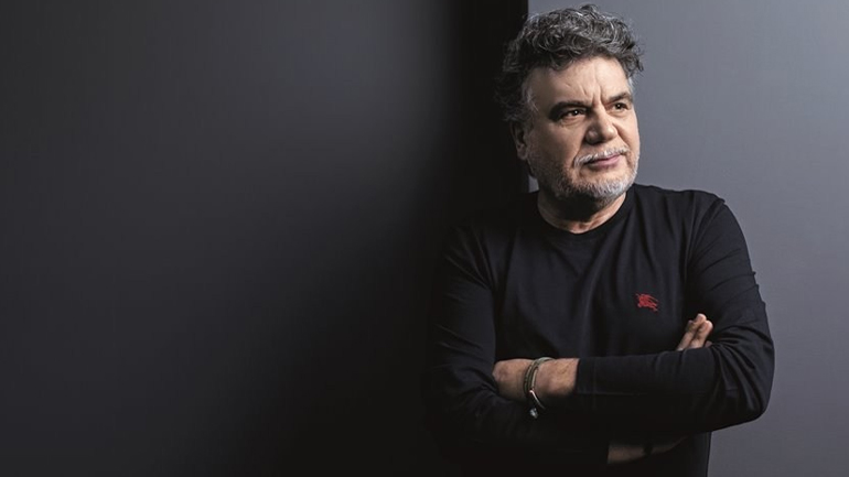 Γιάννης Κακλέας: «Μέχρι να συνεργαστούμε στο “Nine”, είχα δει την Παπαρίζου μόνο στο YouΤube»