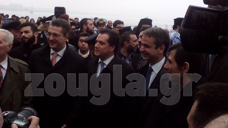 Θεοφάνια με τους φίλους του στη Θεσσαλονίκη