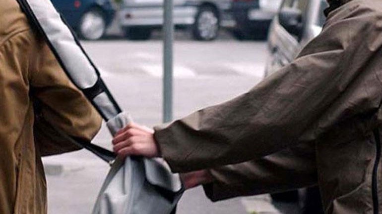 Αγρίνιο: Γυναίκα έπεσε θύμα τσαντάκια