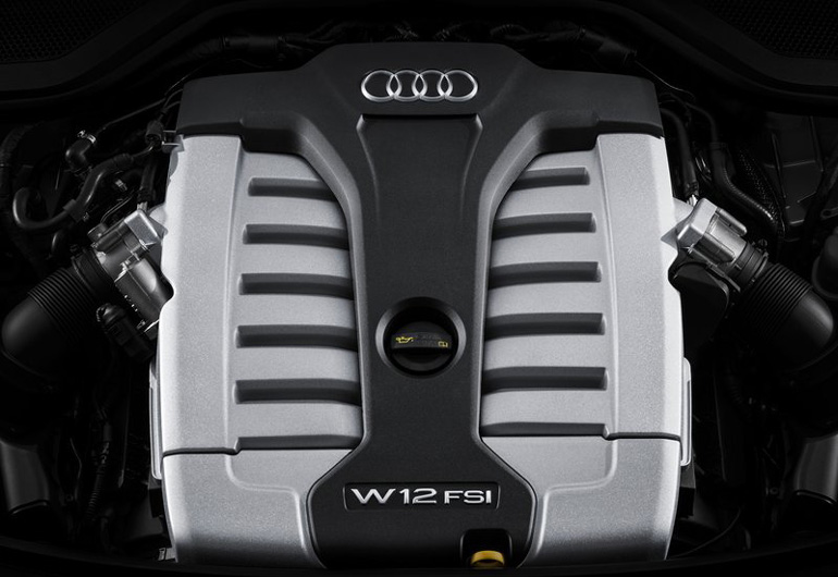 To κορυφαίο Α8 εφοδιάζεται με ένα μηχανικό σύνολο W12 χωρητικότητας 6.3 λίτρων...