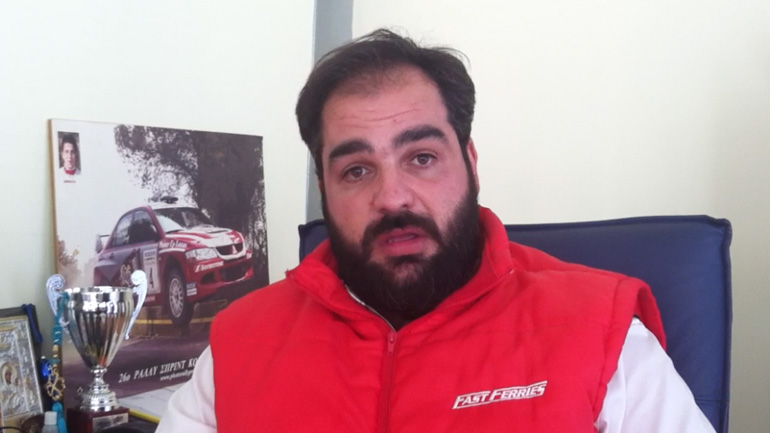 O Μιχάλης Παναγιωτάκης όταν δεν θα παλεύει με τα κύματα θα τρέχει σε αγώνες ράλι... 