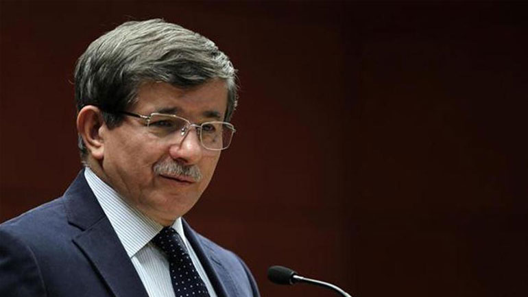 Νταβούτογλου: Η Ρωσία μοιάζει να προστατεύει το Ισλαμικό Χαλιφάτο