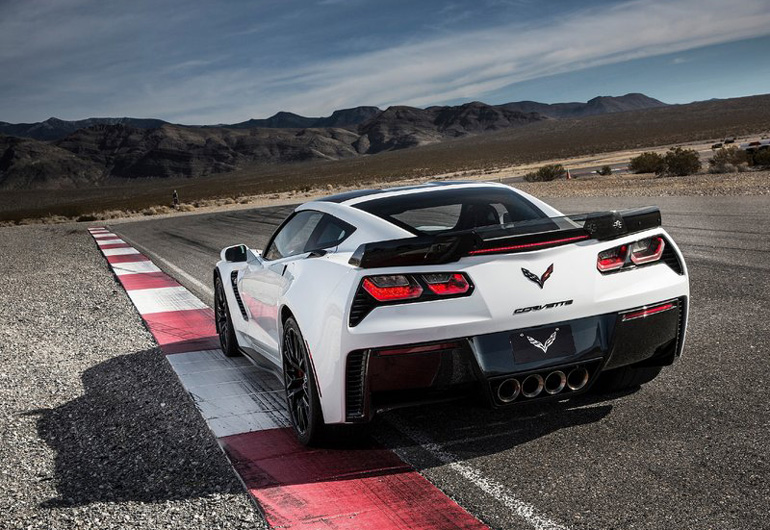 Μόνο η Corvette θα πωλείται επίσημα στις αγορές της Ευρώπης...