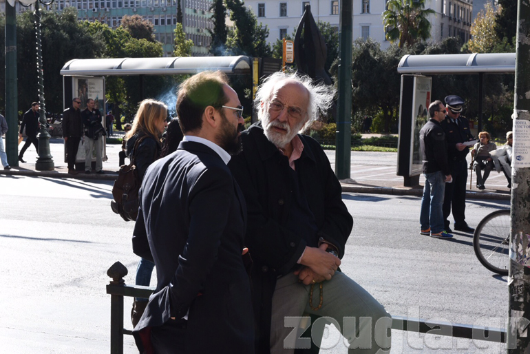 Παρών στη διαμαρτυρία ο Αλέξανδρος Λυκουρέζος