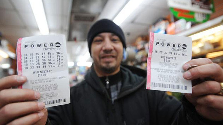 Τρεις οι νικητές του Powerball – θα μοιραστούν 1,6 δις δολάρια