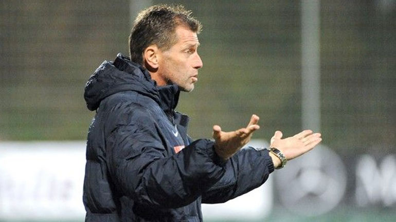 Εθνική ομάδα: Oλοκλήρωσε τις επαφές του στη Θεσσαλονίκη ο Σκίμπε