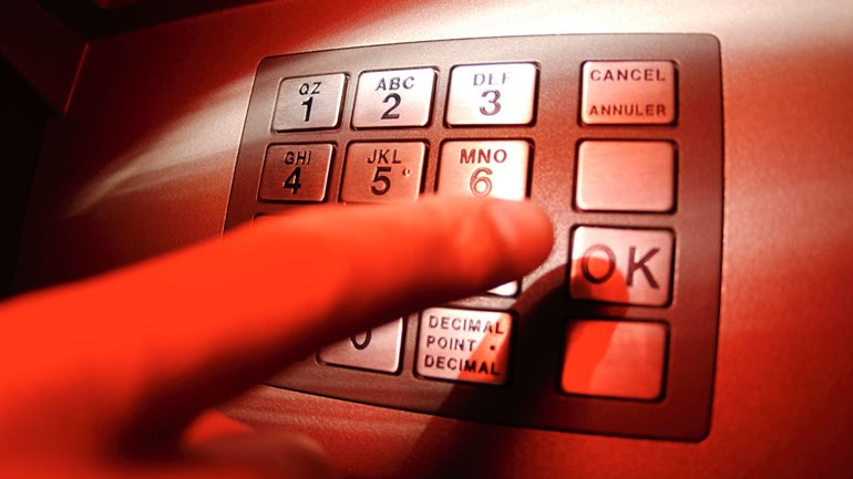 Εγκρίθηκαν 30.000 αιτήματα εν μέσω capital controls