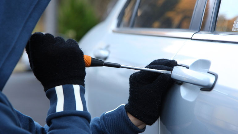 Κατερίνη: Έκανε βόλτες με κλεμμένο αυτοκίνητο