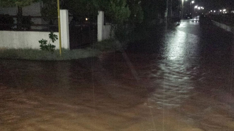 Πάτρα: Προβλήματα από την ισχυρή βροχόπτωση