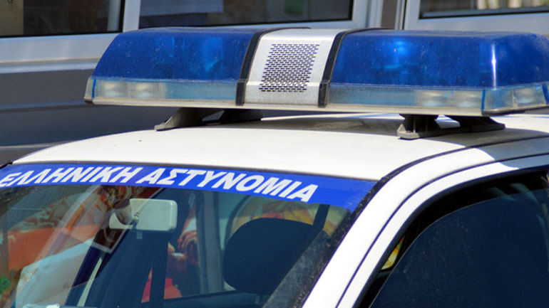 Ιωάννινα: Πέταξε την ηρωίνη όταν είδε τους αστυνομικούς