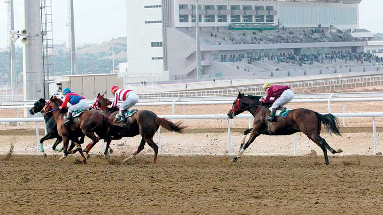 Πρεμιέρα για τις ελληνικές ιπποδρομίες