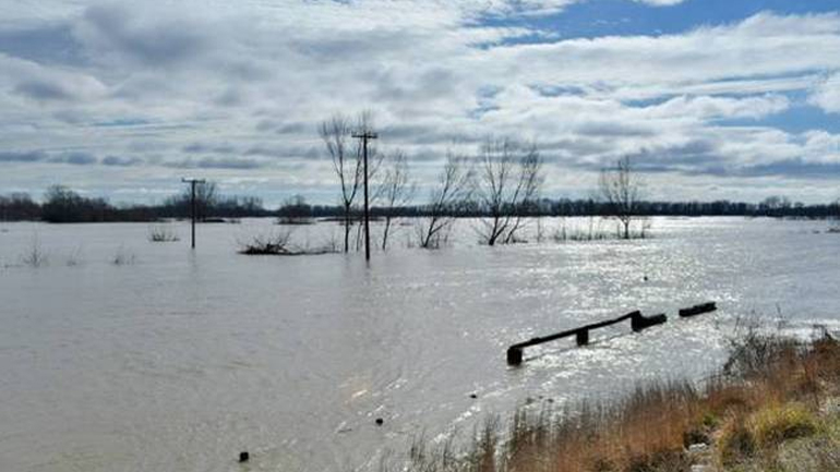 Σε συναγερμό οι Αρχές στον Έβρο – Άνοιξαν τα θυροφράγματα στο Πύθιο