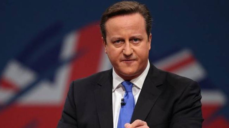 Την απομόνωση των μουσουλμάνων επιχειρεί να «σπάσει» ο Κάμερον