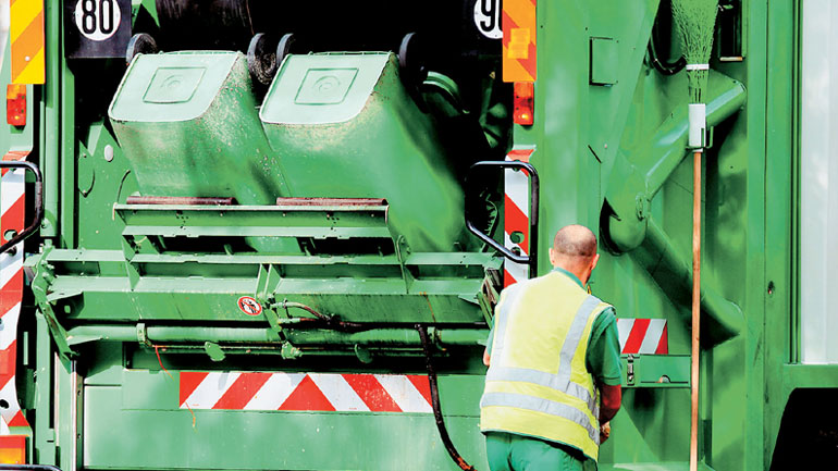 Πέθανε ο 33χρονος που εργαζόταν στην καθαριότητα του Δήμου Μεγαρέων – Για δολοφονία μιλούν οι συνάδελφοί του Πέθανε ο 33χρονος που εργαζόταν στην καθαριότητα του Δήμου Μεγαρέων – Για δολοφονία μιλούν οι συνάδελφοί του