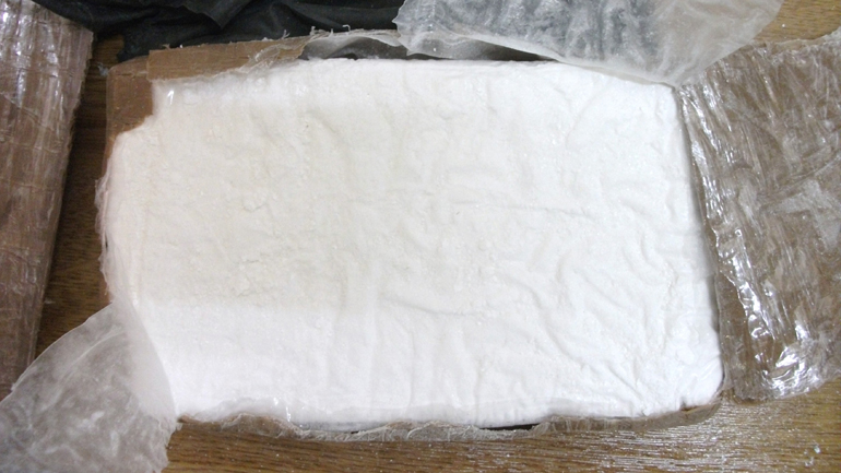 Σαντορίνη: Η κάνναβη έφερε… χειροπέδες