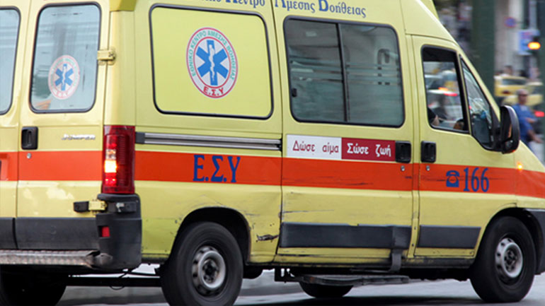 Παράσταση διαμαρτυρίας για τις ελλείψεις στο ΕΚΑΒ Κασσάνδρας