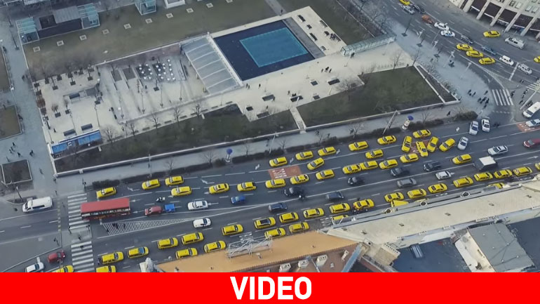 Ουγγαρία: Τραβούν χειρόφρενο οι οδηγοί ταξί λόγω της Uber