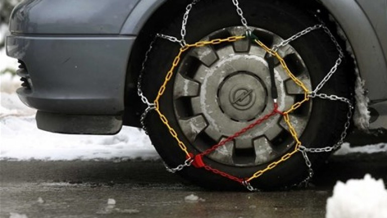 Στα… λευκά Αχαΐα, Ηλεία και Αιτωλοακαρνανία – Πού χρειάζονται αντιολισθητικές αλυσίδες