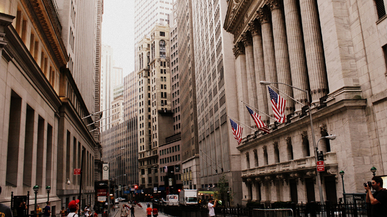 Σημαντικές απώλειες στη Wall Street