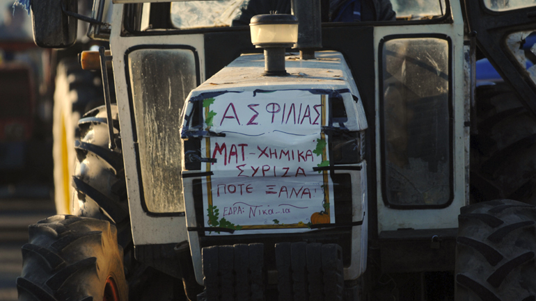 Άκαρπη συνάντηση Κατρούγκαλου με τους αγρότες