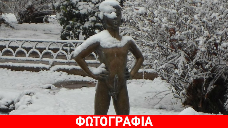 Τρίκαλα: Θύμα βανδάλων το άγαλμα του «Νικολάκη»