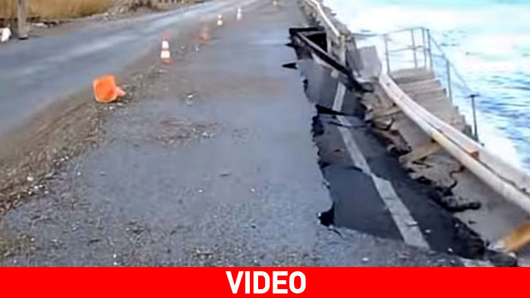 Σητεία: «Βούλιαξε» ο παραλιακός δρόμος