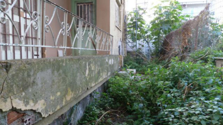 Καλαμάτα: Ανήλικος συσκεύαζε ναρκωτικά με σελίδες σχολικού βιβλίου