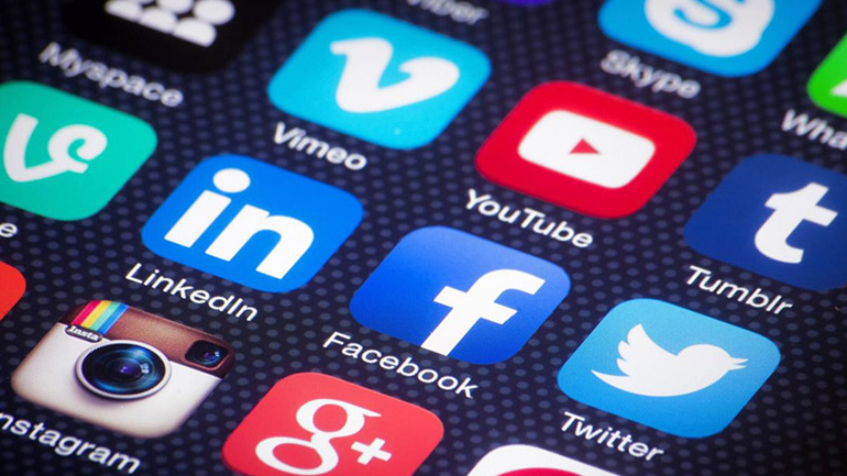 Τα social media και η ψευδαίσθηση της οικειότητας