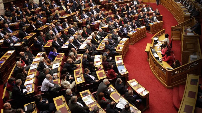 Την Παρασκευή ψηφίζεται στη Βουλή η τροπολογία για τις τηλεοπτικές άδειες