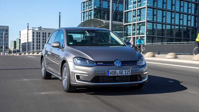 Έρχεται ανανεωμένο το VW Golf