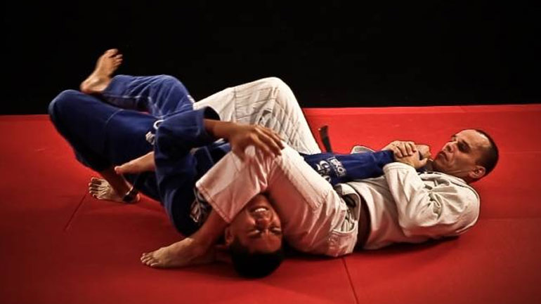 Μητρόπολη Γλυφάδας: «Απεταξάμην» την πολεμική τέχνη Ζίου Ζίτσου