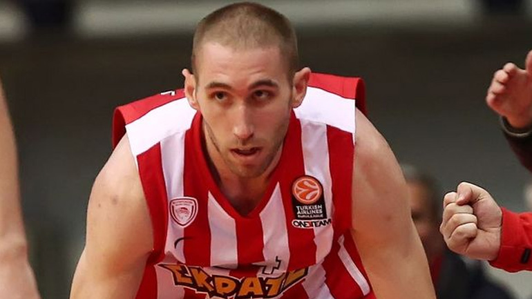 Με Λοτζέσκι στην Ισπανία ο Ολυμπιακός