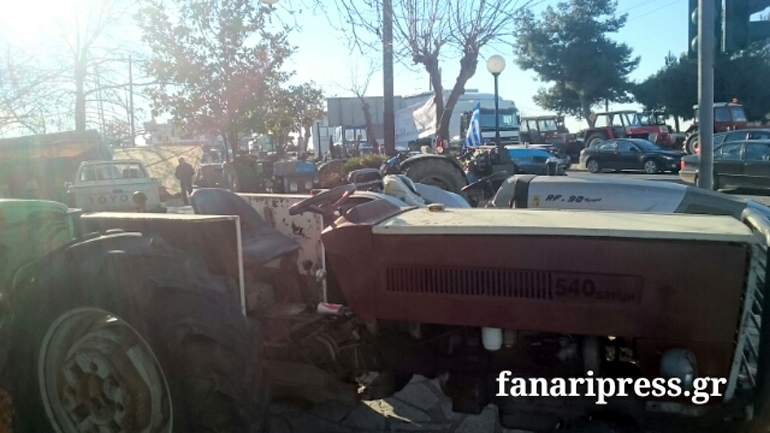 Κλείνουν τη γέφυρα της Άρτας οι αγρότες από τις 12.00 έως 14.00