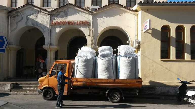 Ξάνθη: Μάζεψαν καπάκια για να αγοράσουν αναπηρικό καροτσάκι
