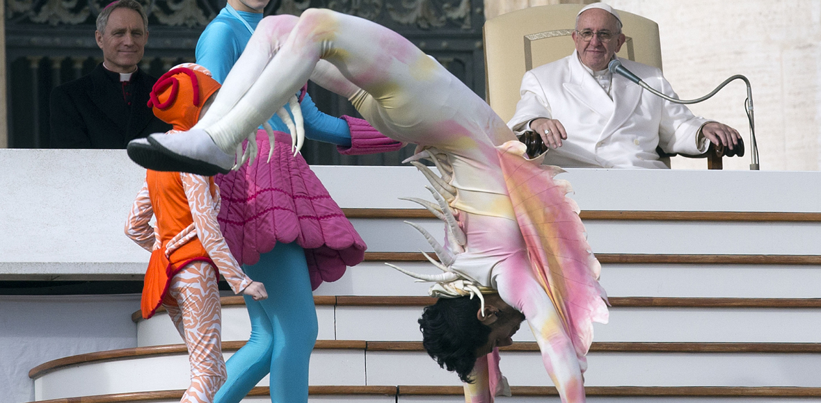Ακροβάτες στο Βατικανό